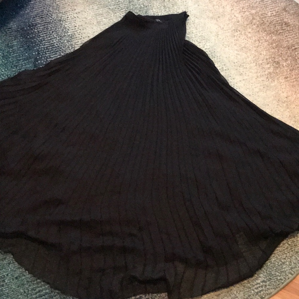 Lulus maxi pleated skirt